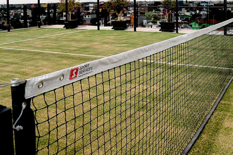 Cancha de Padel Interior Pasto